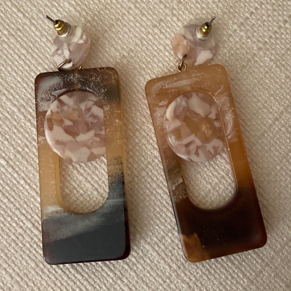 Geometric composite dangle - Picture 2 of 4